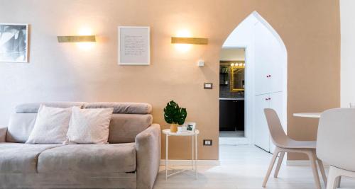 Porta Genova Apartamento | JOIVY Vibrant Flat for 4 near parks, in Navigli