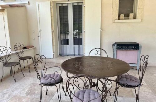 Barbentane Apartamento | Joli appartement dans maison de campagne