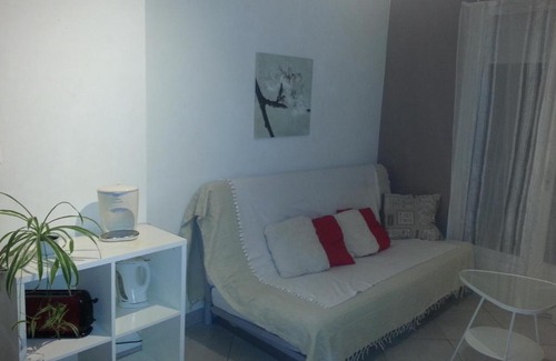 Sainte-Anne - Faubourg Noyon Apartamento | Joli petit studio