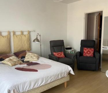 Vendome Apartamento | Joli studio avec balcon