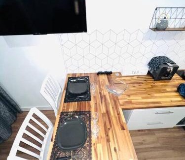 Balaruc-les-Bains Apartamento | Joli studio une pièce entièrement rénové et équipé classé 2 étoiles