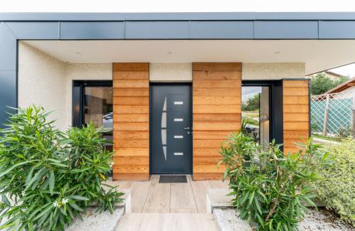 Vallieres Apartamento | Joli T1 Bis avec Chambre - Cuisine - Salle de Bain