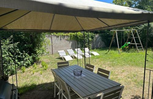 Briare Apartamento | JOLIE MAISON AVEC JARDIN PRIVE DANS LE CENTRE VILLE DE BRIARE