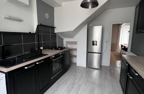 Vierzon Casa | Jolie Maison Avec Petit Jardin à Louer Proche de la Gare de Vierzon