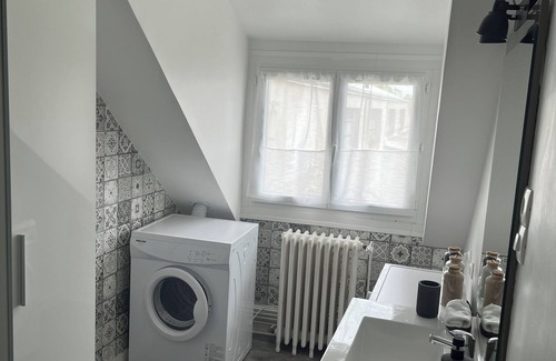 Vierzon Casa | Jolie Maison Avec Petit Jardin à Louer Proche de la Gare de Vierzon