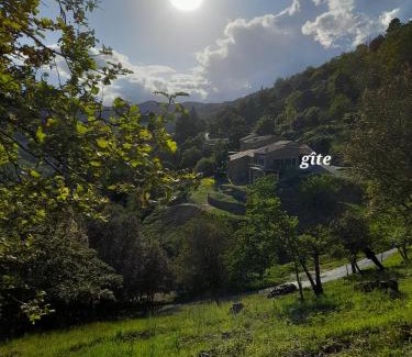 Lentilleres Casa | Jolie maison avec vue, dans bâtisse cévenole