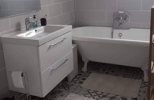 Le Haut-Corlay Casa | Jolie Maison Bretonne de Caractère Avec Spa Intérieur et Jardin Clos