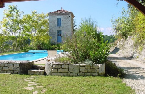 Pons Casa | Jolie maison de campagne, PISCINE avec vue sur les hauteurs 💛