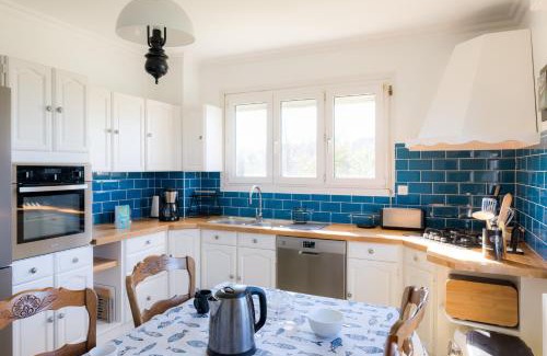 Plobannalec-Lesconil Casa | Jolie maison pour 10 personnes avec jardin