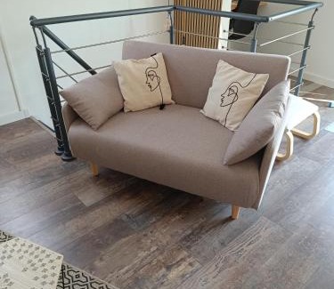 Mirebeau Apartamento | Jolilina