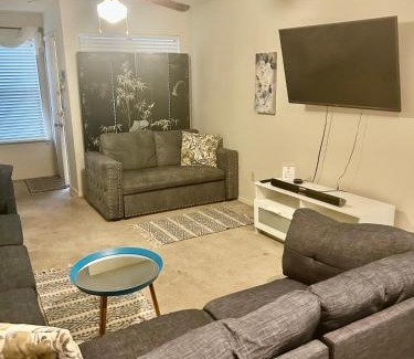 Cordova Apartamento | Jolly Accommodations Express - Sleeps 7