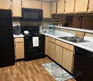 Cordova Apartamento | Jolly Accommodations Express - Sleeps 7