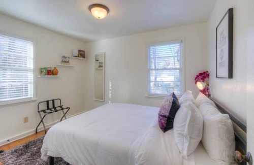 Midtown Apartamento | Jolly Jefferson Ave Walk to the Best of Midtown