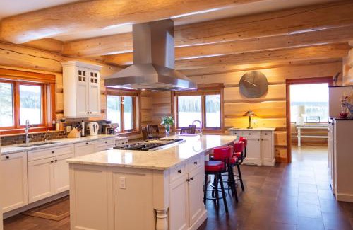 Smithers Casa | Jollymore Ranch