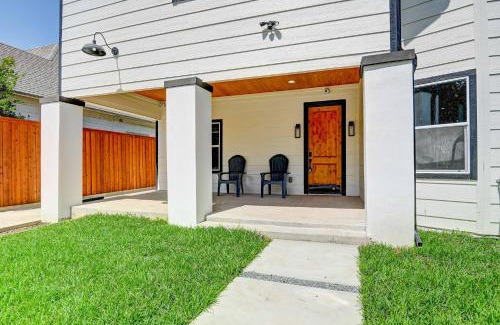 Fort Worth Casa | Jonairs ,Stockyard Mini Hotel