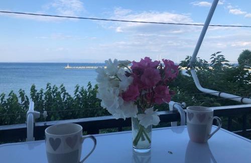 Loutraki Apartamento | Jonny O, apartment by the sea