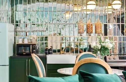 Golden Triangle Apartamento | Joon Art Suite 201