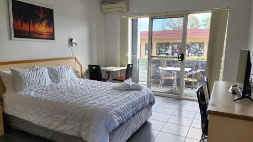 Sussex Inlet Hotel | Jopen Motel Unit 5