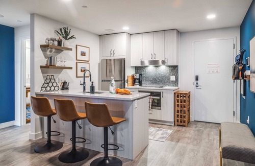 Park City Cabaña | Jordanelle Sunrise Modern Condo, Gondola Access, Year-round Outdoor Fun