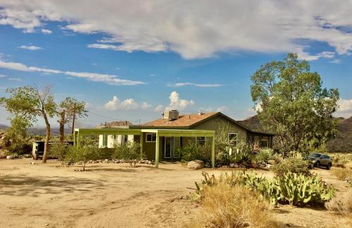 Joshua Tree Highlands Casa | Joshua Tree Dream Weaver hot tub & National Park