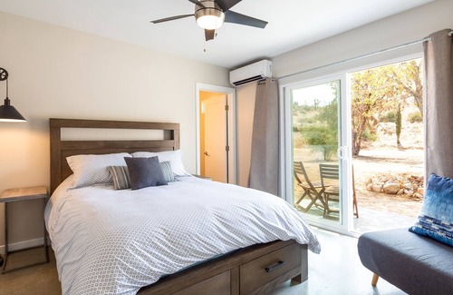 Yucca Valley Casa | Joshua Tree Retreats - Private Views W/ Hot Tub, Bbq & Fire Pit 3 Bedroom Home by Redawning