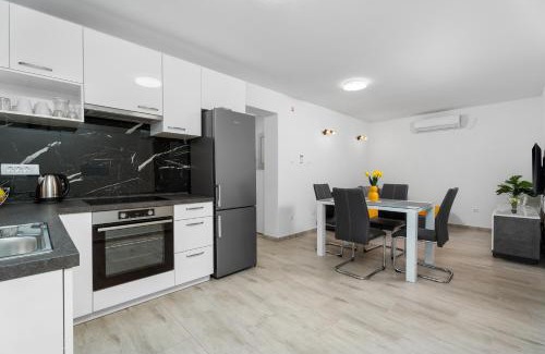 Kastela Apartamento | Josip