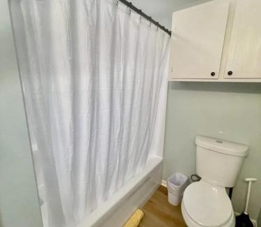 Joslyn Castle Apartamento | Joslyn Studio Perfect for 1-2