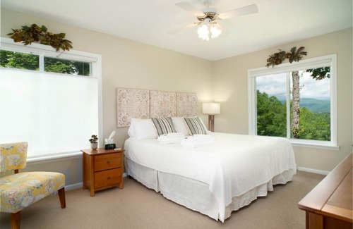Pisgah Forest Casa | Journey House