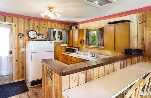 Leavenworth Cabina | EN Fish Lake, jacuzzi, sauna, WiFi, muelle y ¡realmente relajante!