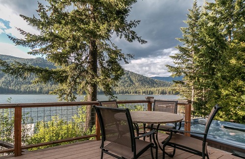Leavenworth Cabina | Journey's End on Fish Lake