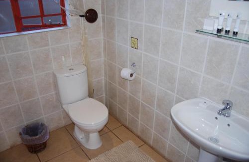 Kempton Park Casa | Journey's Inn Africa Airport Lodge