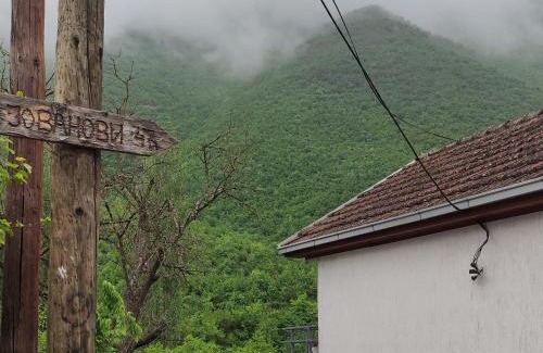 Dolna Matka Casa | Jovanov Residence - Remote & Accessible