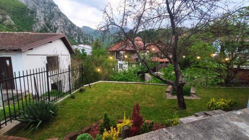 Dolna Matka Casa | Jovanov Residence - Remote & Accessible