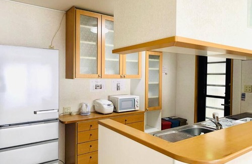 Izumisano Villa | JOY IN民宿两站关西机场一站奥莱,整租,提供机场接送服务,步行可达便利店、免税购物中心、药妆店