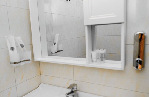 Dar es Salaam Cama Y Desayuno | Joy Inn Hotel