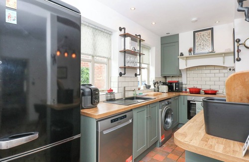 Snettisham Cabaña | JOY'S COTTAGE, pet friendly, character holiday cottage in Snettisham