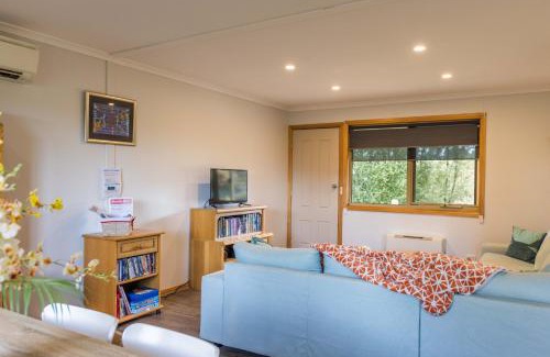 Romsey Casa | JoY's Guesthouse
