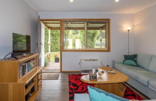 Romsey Casa | JoY's Guesthouse