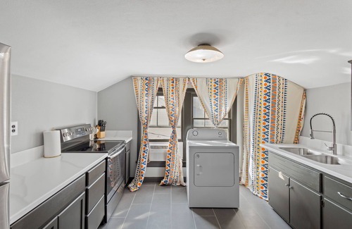 Jeffersonville Apartamento | Joy2: Fire Pit & Near Downtown