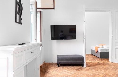 Wahring Apartamento | Joyful Apartments at Superb Location near AKH Hospital