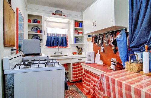 Rockport Cabaña | Joys Beach 1 Bedroom Cottage by RedAwning