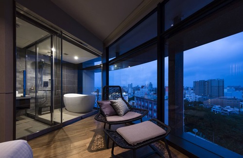 Makishi Hotel | JR KYUSHU HOTEL Blossom Naha