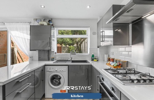 Wolverhampton Casa | JRR Stays - West Midlands - Wolverhampton - WV11