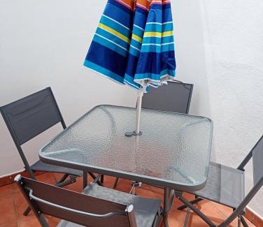 Doña Mencia Casa | Juanita La Larga