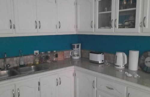 Soufriere Apartamento | Jude Apartments - 3-bedroom apartment with AC in Soufrière