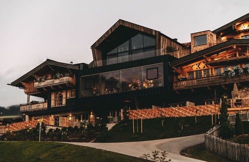 Maria Alm am Steinernen Meer Apartamento | Jufenalm BOHO Hotel & Restaurant