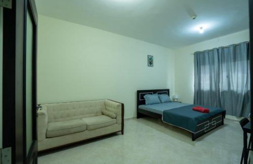 Mussafah Apartamento | JUH Real Estate and management servise LLC