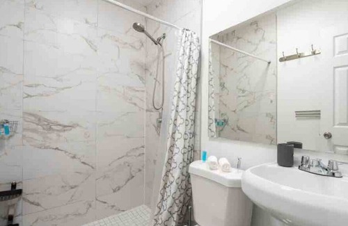 Coral Terrace Casa | JULIA - MIAMI - 2 · House 4BR 7beds petfriendly close to the airport