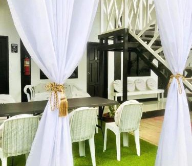 Arakan Hotel | Julia's Family Hotel & Events Place FAMILY-BARKADA ROOM
