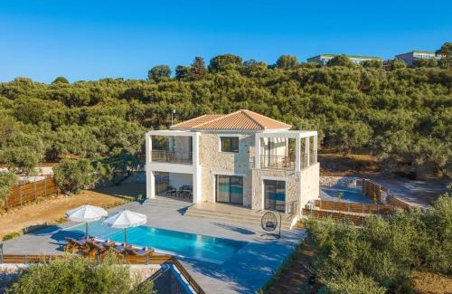 Neromilos Apartamento | Julian Private Stone Villa with Sea View